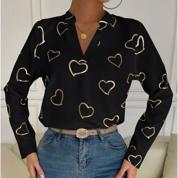 New heart print black top - Picture 3 of 7